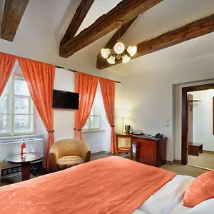 4* Hotell Lippert