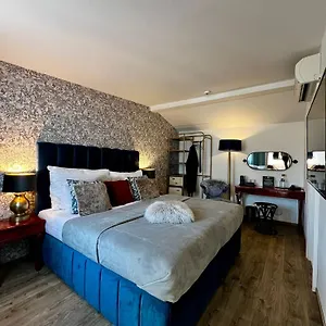 4* Hotell Antik